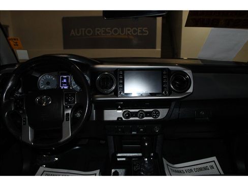 Used 2021 Toyota Tacoma SR5 image 14