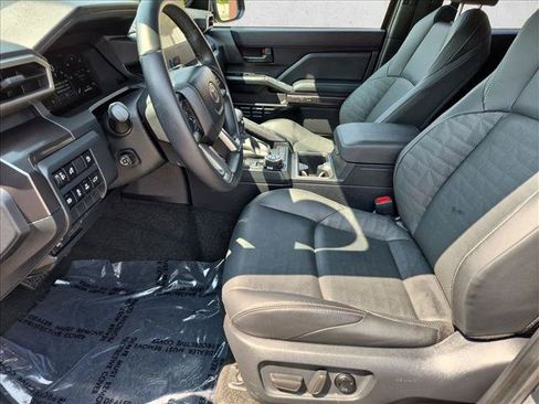 Used 2025 Toyota 4Runner TRD Off-Road Premium w/ Tow Technology Package AWD/4WD image 16