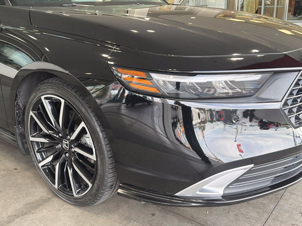 Used 2024 Honda Accord Touring image 8