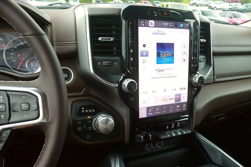 Used 2026 RAM 1500 Laramie AWD/4WD image 21