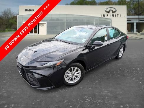 Used 2025 Toyota Camry LE FWD image 1