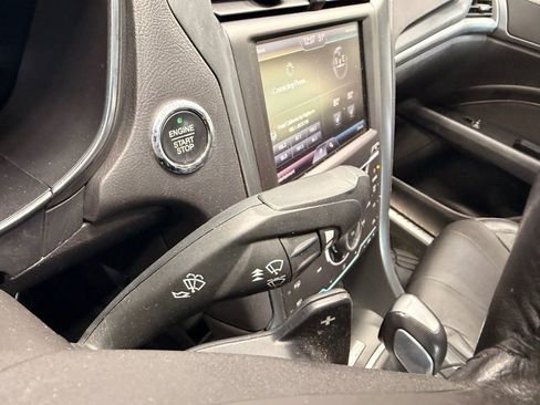 Used 2015 Ford Fusion Titanium image 29