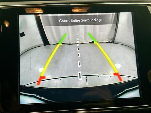Used 2019 Jeep Grand Cherokee High Altitude RWD image 15