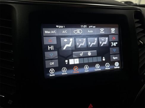 Used 2020 Jeep Cherokee Altitude image 16