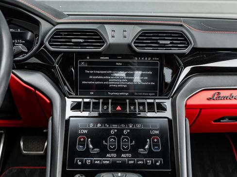 Used 2023 Lamborghini Urus S AWD/4WD image 31