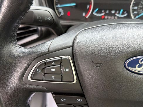 Used 2018 Ford EcoSport SE FWD image 19