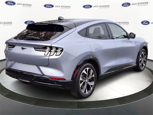 Certified 2022 Ford Mustang Mach-E Premium image 5