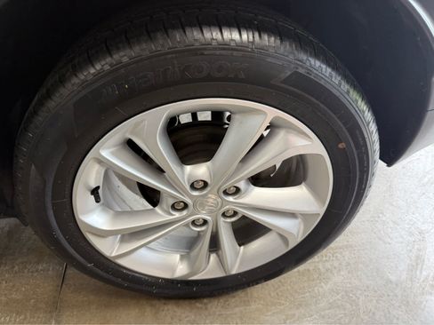 Used 2023 Buick Encore GX Preferred w/ Cold Weather Comfort Package AWD/4WD image 41