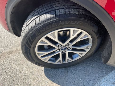 Certified 2022 Ford Escape SEL image 32