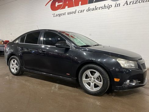 Used 2014 Chevrolet Cruze LT w/ RS Package image 2