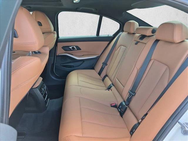 Used 2024 BMW 330i Sedan w/ Convenience Package RWD image 20