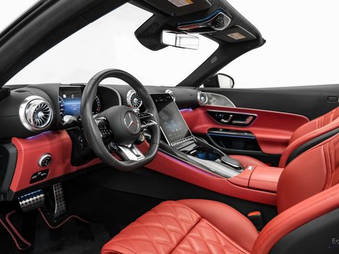 Used 2024 Mercedes-Benz SL 63 AMG S e Performance 4MATIC image 46