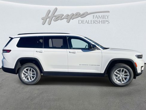 New 2025 Jeep Grand Cherokee L Laredo image 25