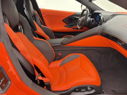 Used 2025 Chevrolet Corvette Stingray Premium Conv w/ Stealth Interior Trim Package RWD image 29