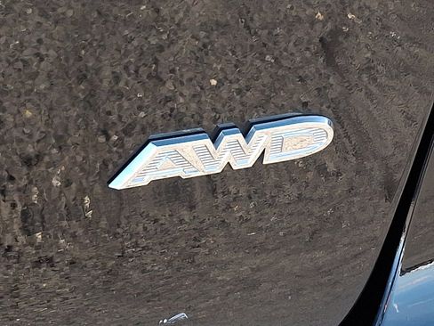 Certified 2022 Chrysler Pacifica Touring-L image 30