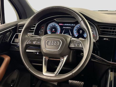 Used 2023 Audi Q7 2.0T Premium w/ Convenience Package AWD/4WD image 18