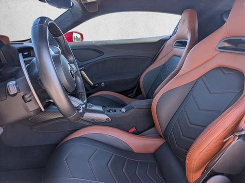 Used 2022 Maserati MC20 Coupe image 13