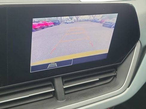 Certified 2024 Chevrolet Trax RS w/ Driver Confidence Package image 26