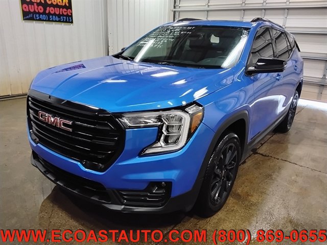 Used 2024 GMC Terrain SLT w/ Infotainment Package II AWD/4WD image 4