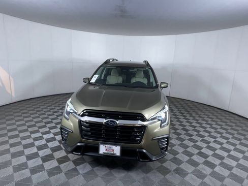Certified 2023 Subaru Ascent Premium w/ Convenience Package AWD/4WD image 3