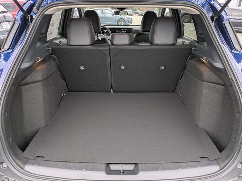 New 2026 Nissan Kicks SR w/ Cold Weather Package image 13