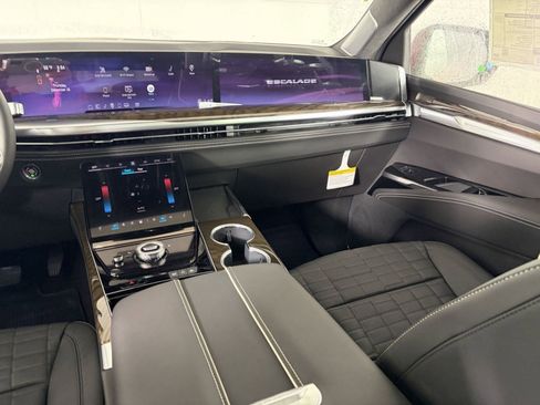 New 2026 Cadillac Escalade Platinum Sport w/ LPO, ONYX Package image 49