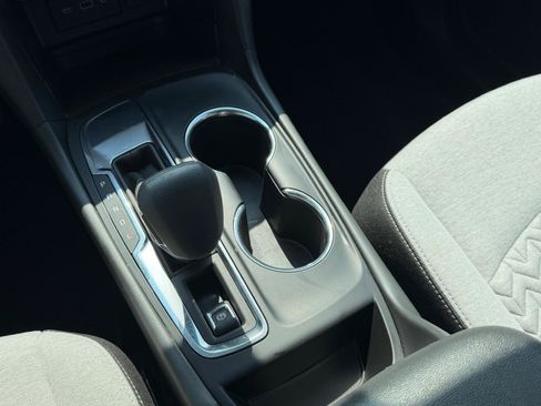Used 2023 Chevrolet Equinox LS w/ LS Convenience Package FWD image 16