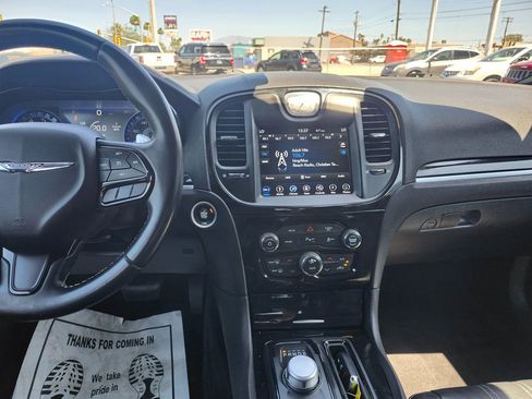 Used 2018 Chrysler 300 S w/ 300S Premium Group image 23
