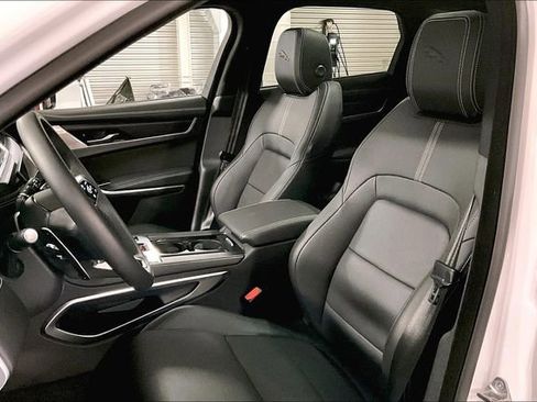 Certified 2025 Jaguar F-PACE R-Dynamic S image 13