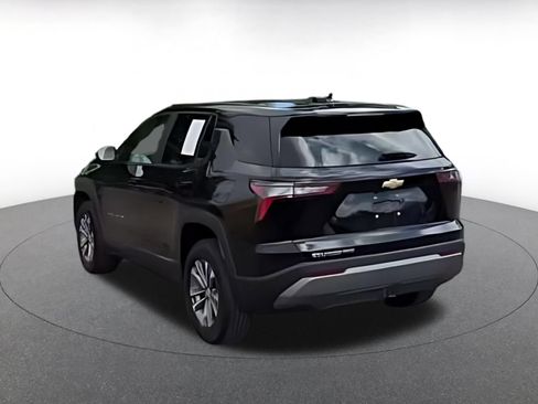 Used 2025 Chevrolet Equinox LT AWD/4WD image 16