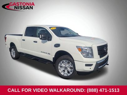 Used 2024 Nissan Titan SV w/ SV Convenience Package