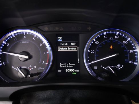 Used 2019 Toyota Highlander Limited image 4