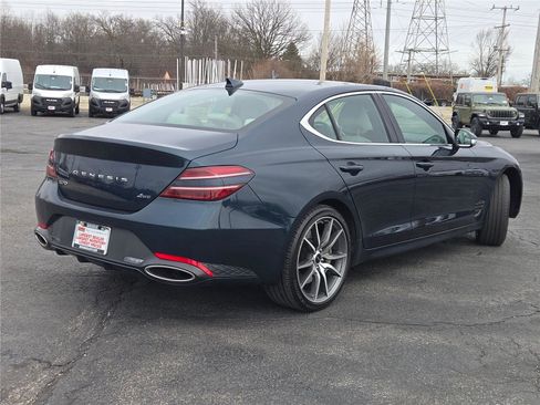 Used 2025 Genesis G70 2.5T AWD/4WD image 12