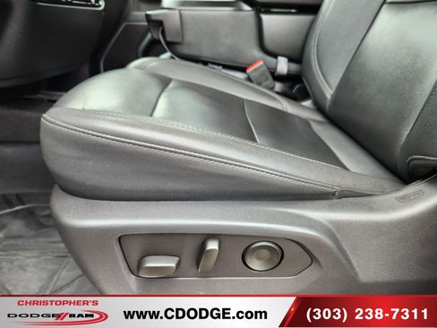 Used 2025 Chevrolet Silverado 3500 LT w/ Safety Package AWD/4WD image 16