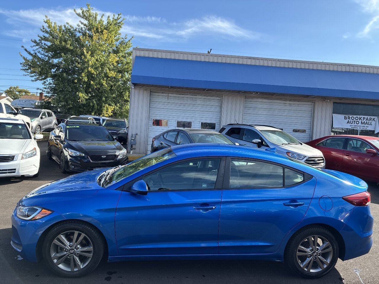 Used 2017 Hyundai Elantra SE FWD image 9