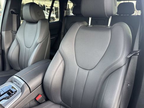 Used 2022 BMW X5 sDrive40i w/ Parking Assistance Package image 21