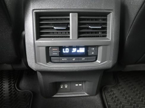 Used 2021 Volkswagen Atlas SE w/ Towing Package image 29