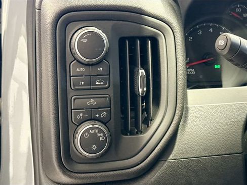 Certified 2025 Chevrolet Silverado 1500 Custom w/ LPO, Dark Essentials Package image 10