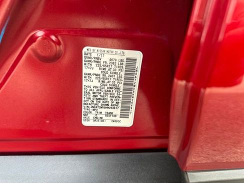 Used 2017 Nissan Rogue SV image 32