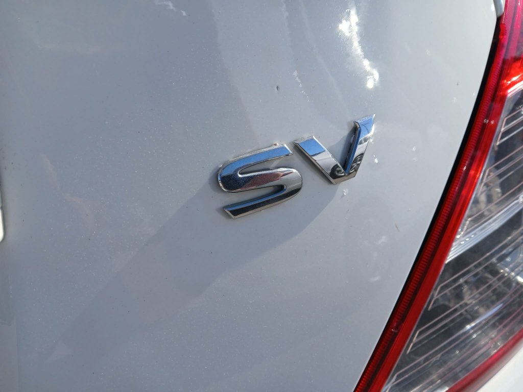 Used 2016 Nissan Versa SV FWD image 15