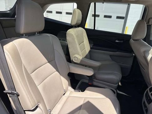 Used 2016 Honda Pilot Elite image 9