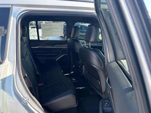 New 2026 Jeep Grand Cherokee Limited image 33