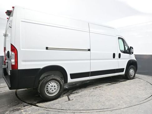 Used 2024 RAM ProMaster 2500 w/ Convenience Group FWD image 7