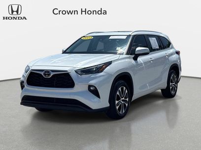 Used 2023 Toyota Highlander XLE