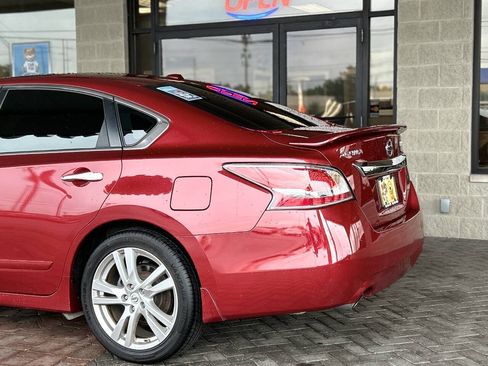 Used 2015 Nissan Altima 3.5 SL FWD image 89