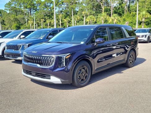 New 2026 Kia Carnival FWD image 3