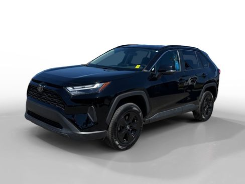 Used 2024 Toyota RAV4 XLE FWD image 1