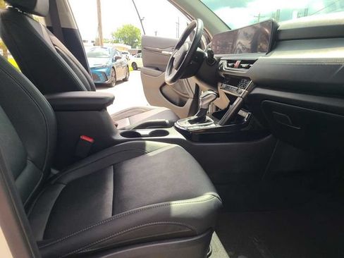 Used 2024 Kia Seltos EX AWD/4WD image 18
