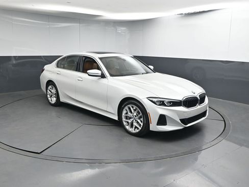 Used 2025 BMW 330i xDrive Sedan w/ Convenience Package AWD/4WD image 27