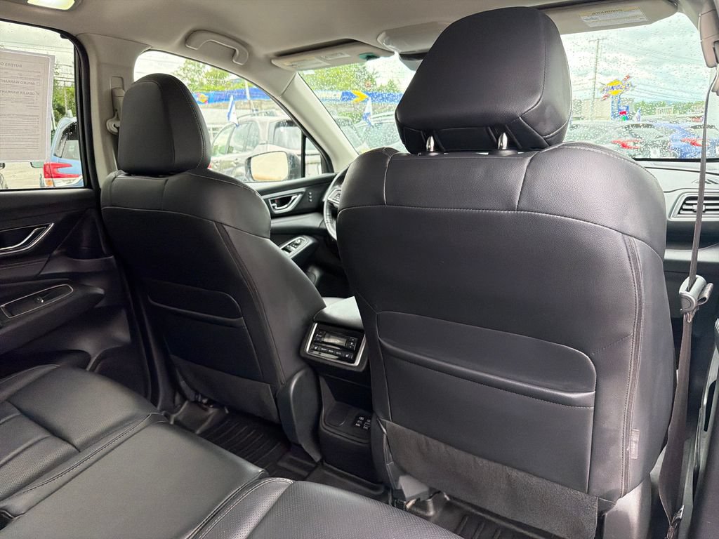 Used 2023 Subaru Ascent Limited AWD/4WD image 43